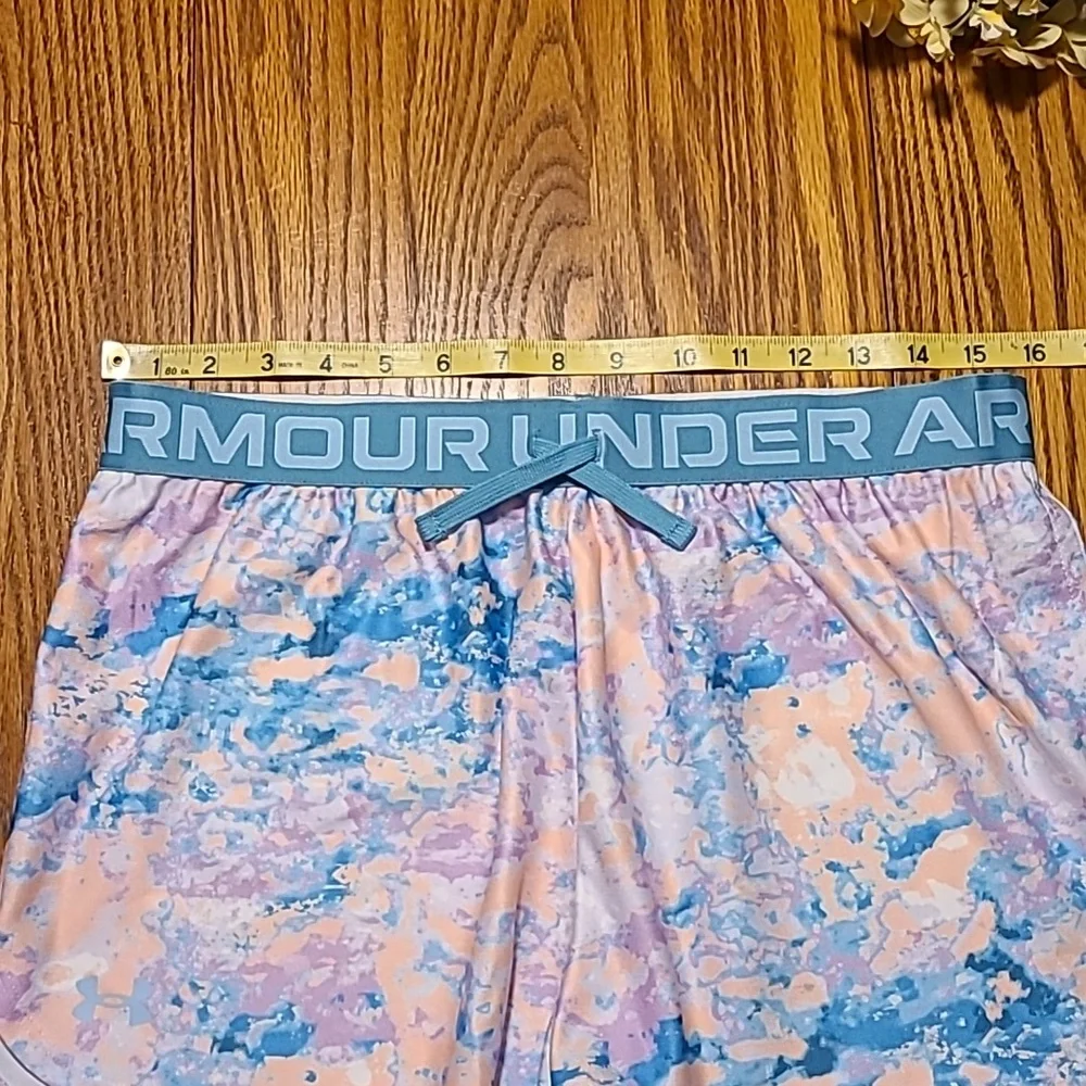 Under Armour Athletic Shorts  - Girls XL